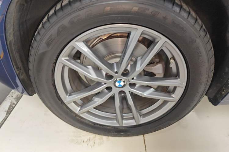 Used BMW X3 2020 xDrive28i M Sport Package Left Front Wheel Hub