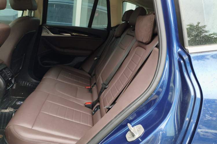 Used BMW X3 2020 xDrive25i Luxury Package Left Rear Seat