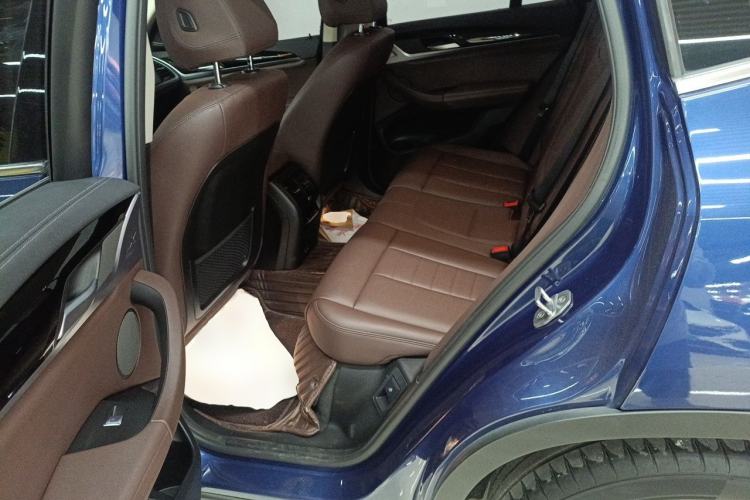 Used BMW X3 2020 xDrive25i Luxury Package Left Rear Seat