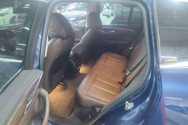 Used BMW X3 2020 xDrive28i Luxury Package Left Rear Seat