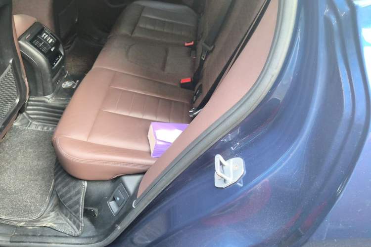 Used BMW X3 2020 xDrive28i M Sport Package Left Rear Seat