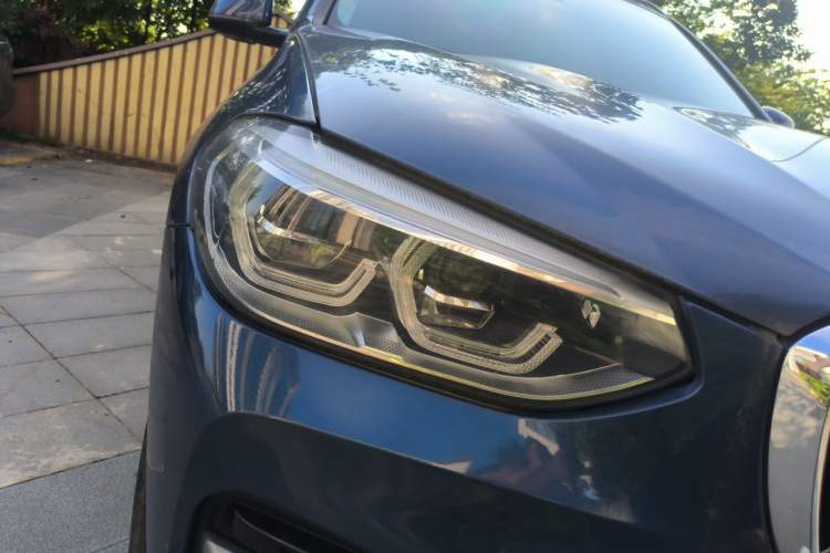 Used BMW X3 2020 xDrive28i Luxury Package Right Front Headlight