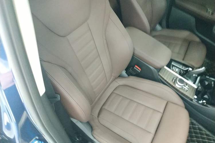 Used BMW X3 2020 xDrive28i Luxury Package Right Front Seat