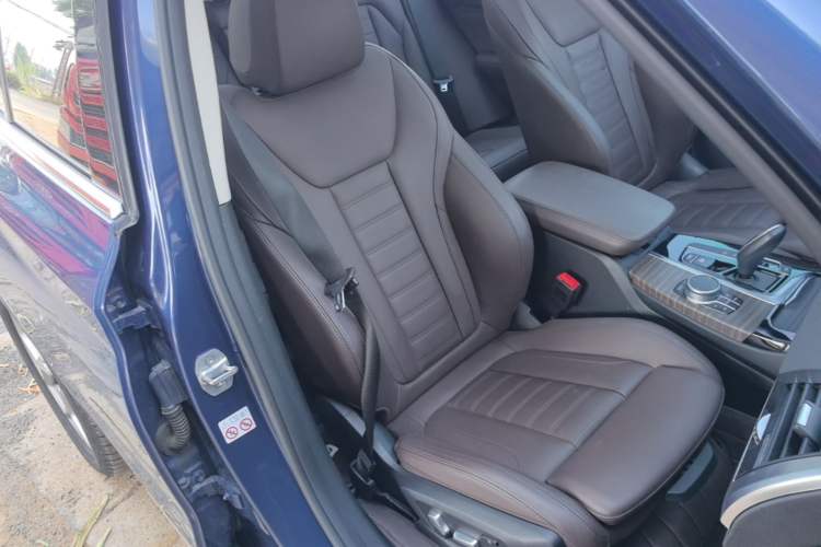 Used BMW X3 2020 xDrive28i Luxury Package Right Front Seat