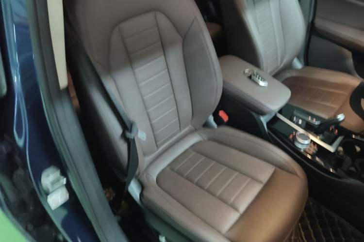 Used BMW X3 2020 xDrive25i Luxury Package Right Front Seat