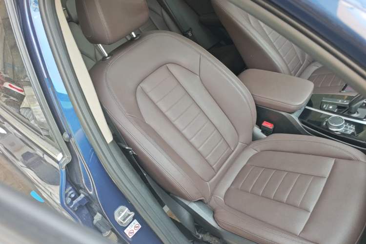 Used BMW X3 2020 xDrive25i M Sport Package Right Front Seat