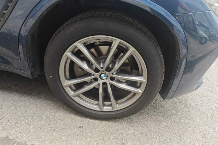 Used BMW X3 2020 xDrive28i M Sport Package Right Front Wheel Hub