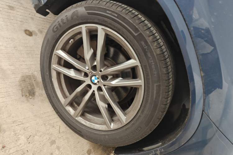 Used BMW X3 2020 xDrive28i M Sport Package Right Front Wheel Hub