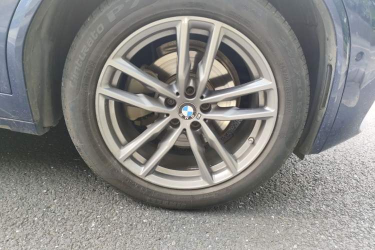 Used BMW X3 2020 xDrive28i M Sport Package Right Front Wheel Hub