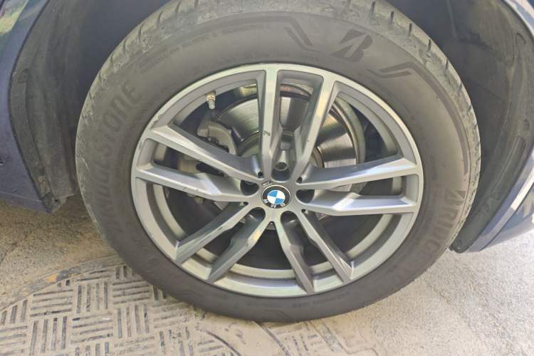 Used BMW X3 2020 xDrive28i M Sport Package Right Front Wheel Hub
