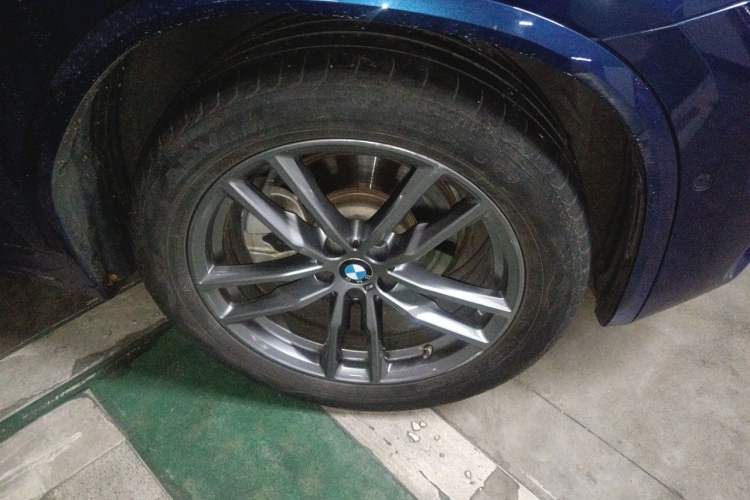 Used BMW X3 2020 xDrive28i M Sport Package Right Front Wheel Hub