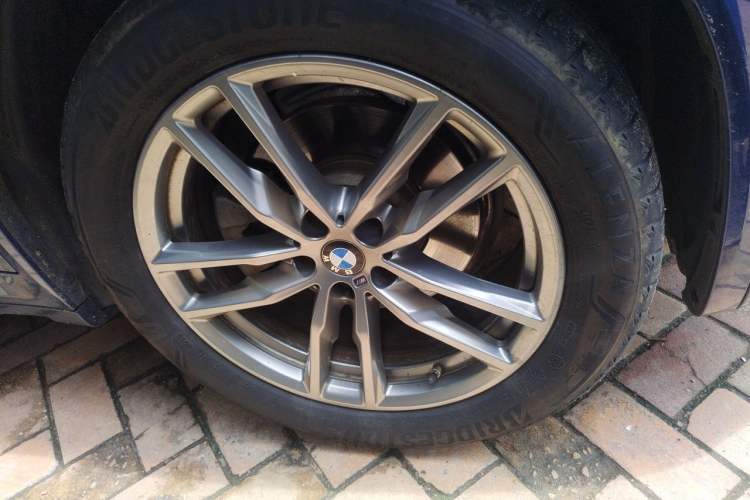 Used BMW X3 2020 xDrive28i M Sport Package Right Front Wheel Hub