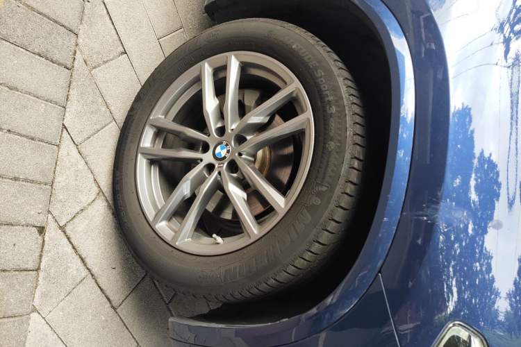 Used BMW X3 2020 xDrive28i M Sport Package Right Front Wheel Hub