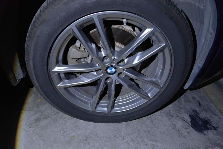 Used BMW X3 2020 xDrive28i M Sport Package Right Front Wheel Hub