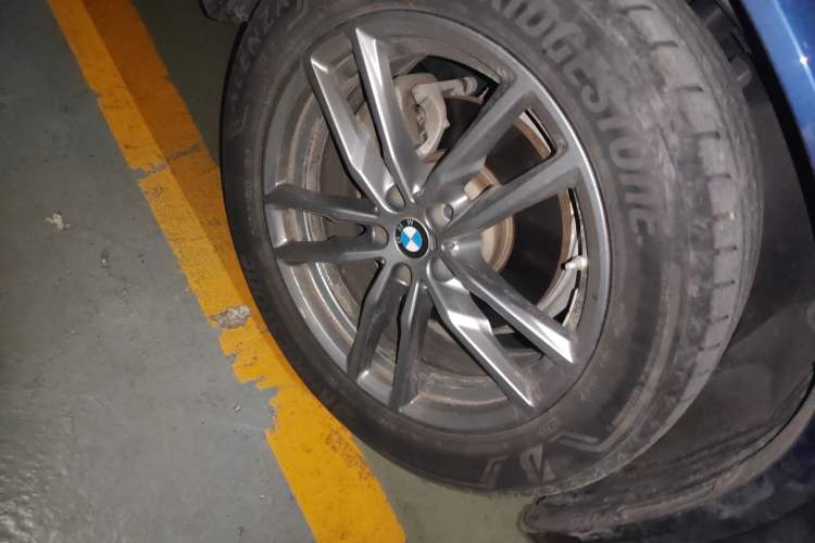 Used BMW X3 2020 xDrive28i M Sport Package Right Front Wheel Hub