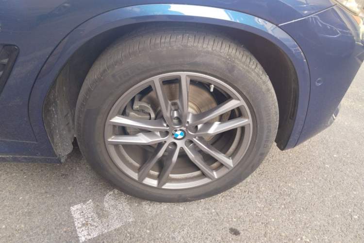 Used BMW X3 2020 xDrive25i M Sport Package Right Front Wheel Hub