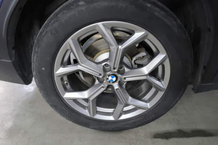 Used BMW X3 2020 xDrive28i Luxury Package Right Rear Wheel Hub