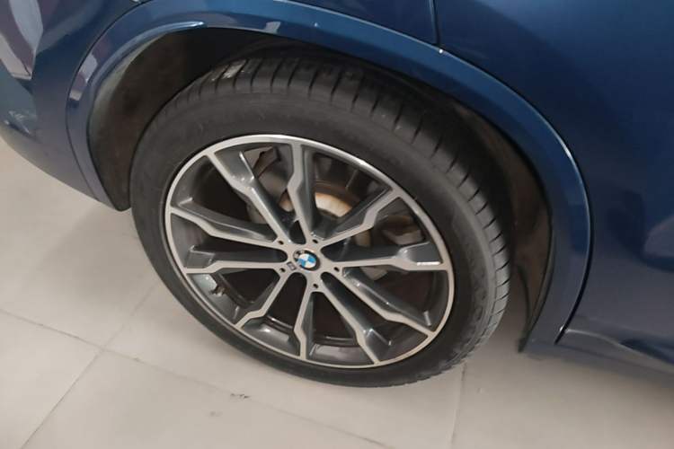 Used BMW X3 2020 xDrive30i Luxury Model with M Sport Package Right Rear Wheel Hub