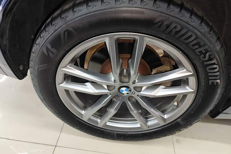 Used BMW X3 2020 xDrive28i M Sport Package Right Rear Wheel Hub