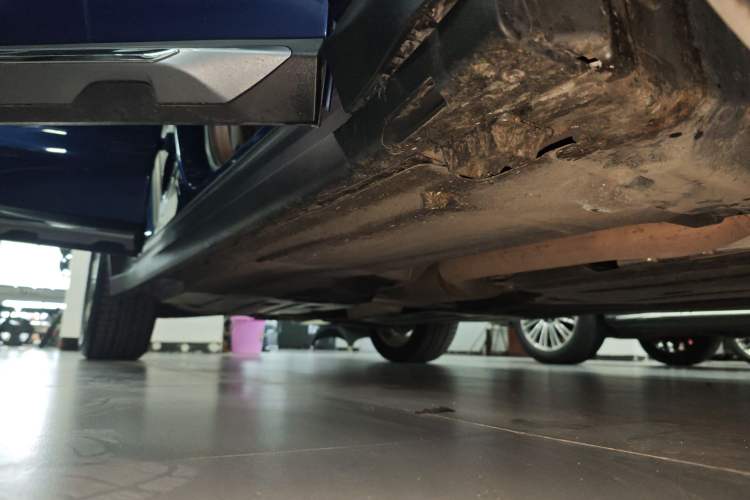 Used BMW X3 2020 xDrive28i Luxury Package Right Side Sill