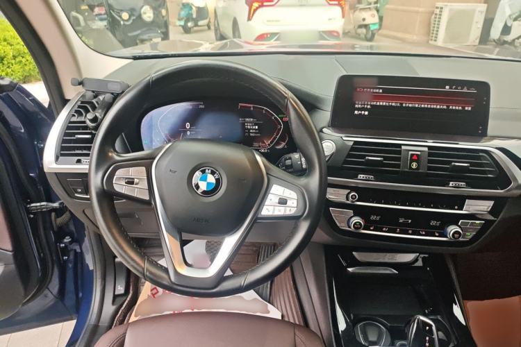Used BMW X3 2020 xDrive25i Luxury Package Steering Wheel