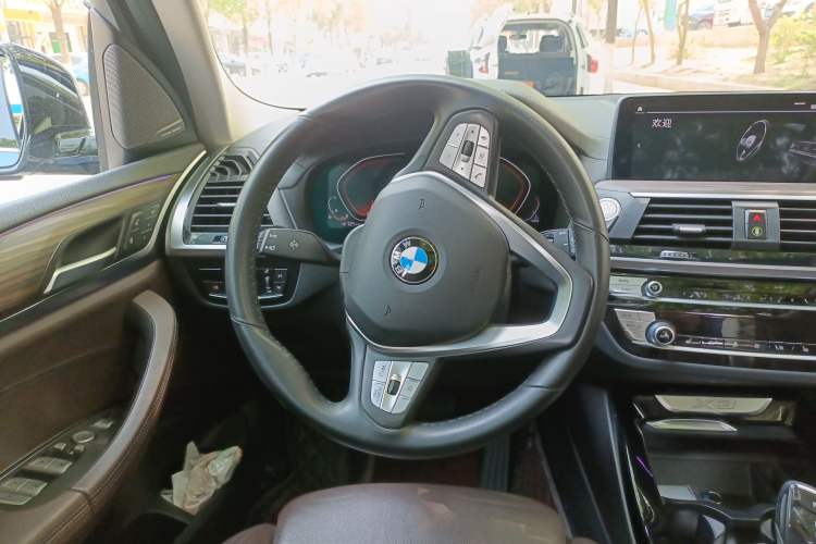 Used BMW X3 2020 xDrive28i Luxury Package Steering Wheel