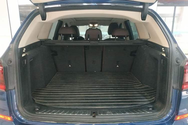 Used BMW X3 2020 xDrive25i M Sport Package Trunk