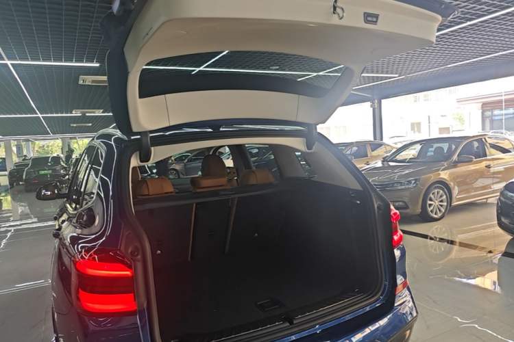 Used BMW X3 2020 xDrive28i M Sport Package Trunk