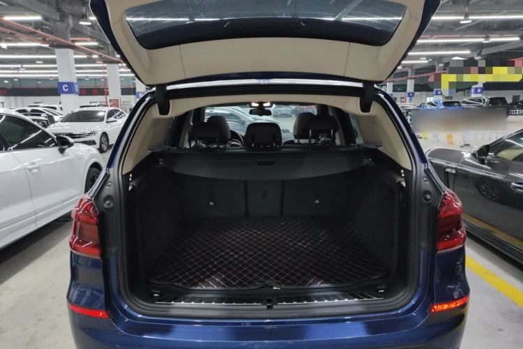 Used BMW X3 2020 xDrive28i Luxury Package Trunk