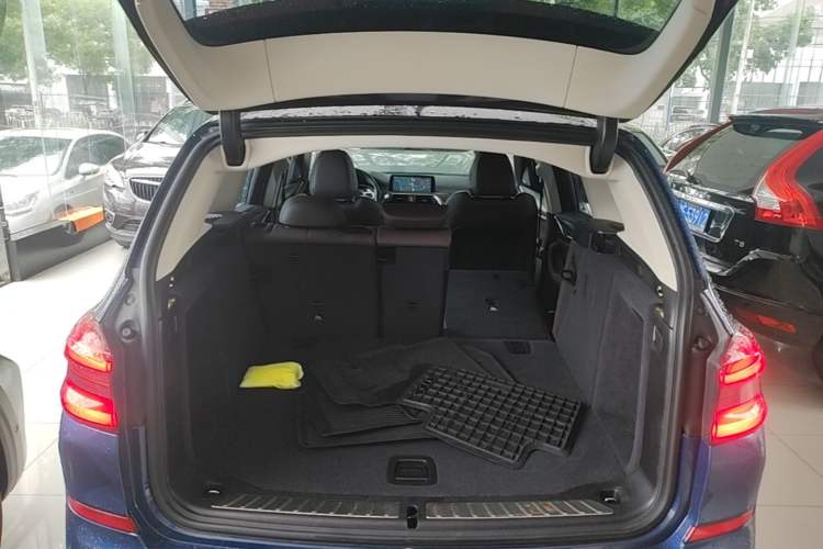 Used BMW X3 2020 xDrive28i M Sport Package Trunk