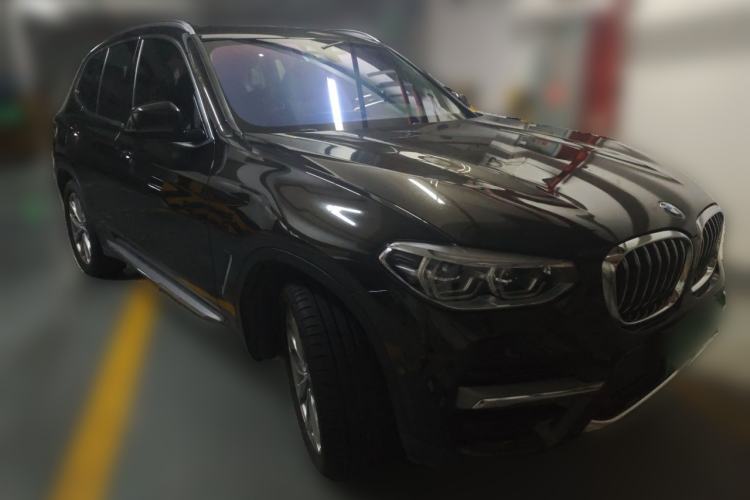 Used BMW X3 2020 xDrive25i Luxury Package Front Right 45 Deg