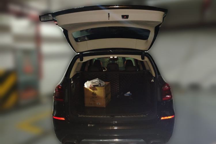 Used BMW X3 2020 xDrive25i Luxury Package Trunk