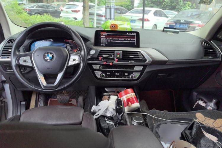 Used BMW X3 2020 xDrive28i Luxury Package Center Console