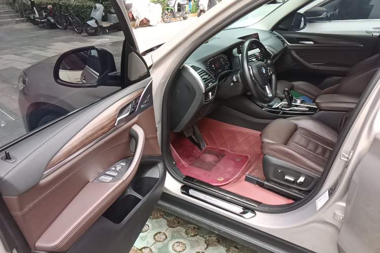 Used BMW X3 2020 xDrive28i Luxury Package Driver Seat