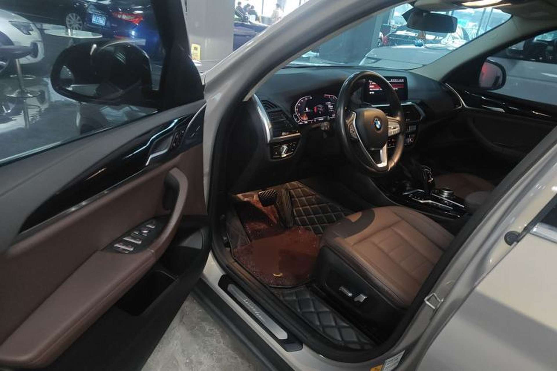 Used BMW X3 2020 xDrive25i Luxury Package Driver Seat