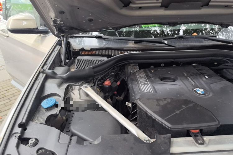 Used BMW X3 2020 xDrive28i Luxury Package Engine Bay Right