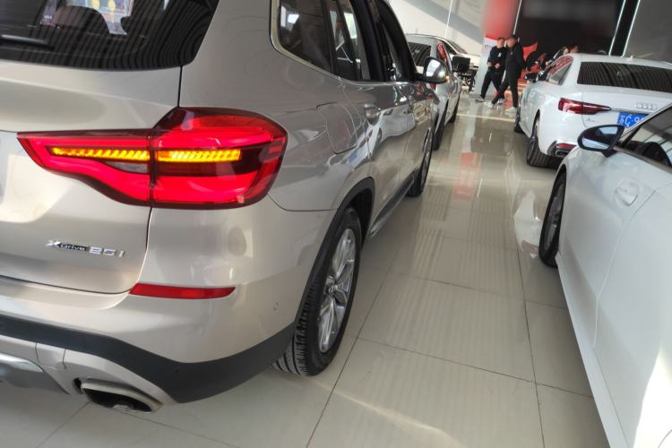 Used BMW X3 2020 xDrive25i Luxury Package Exterior 2