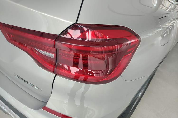Used BMW X3 2020 xDrive28i Luxury Package Exterior 3