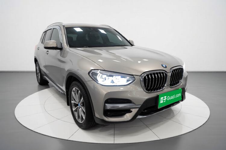 Used BMW X3 2020 xDrive25i Luxury Package Front Right 45 Deg