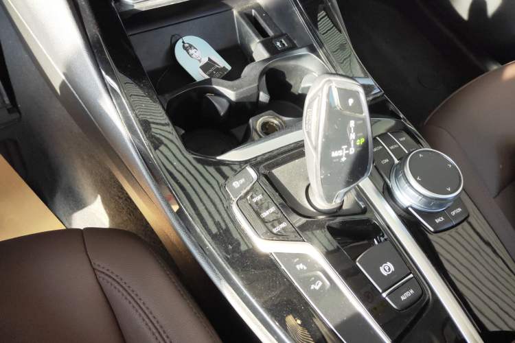 Used BMW X3 2020 xDrive25i Luxury Package Gear Lever