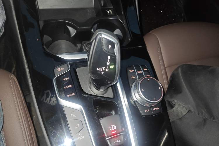 Used BMW X3 2020 xDrive25i Luxury Package Gear Lever