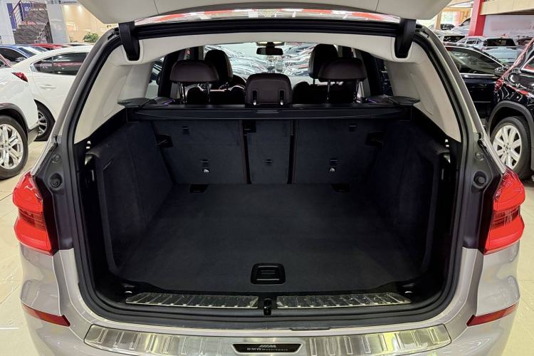 Used BMW X3 2020 xDrive28i Luxury Package Interior 8
