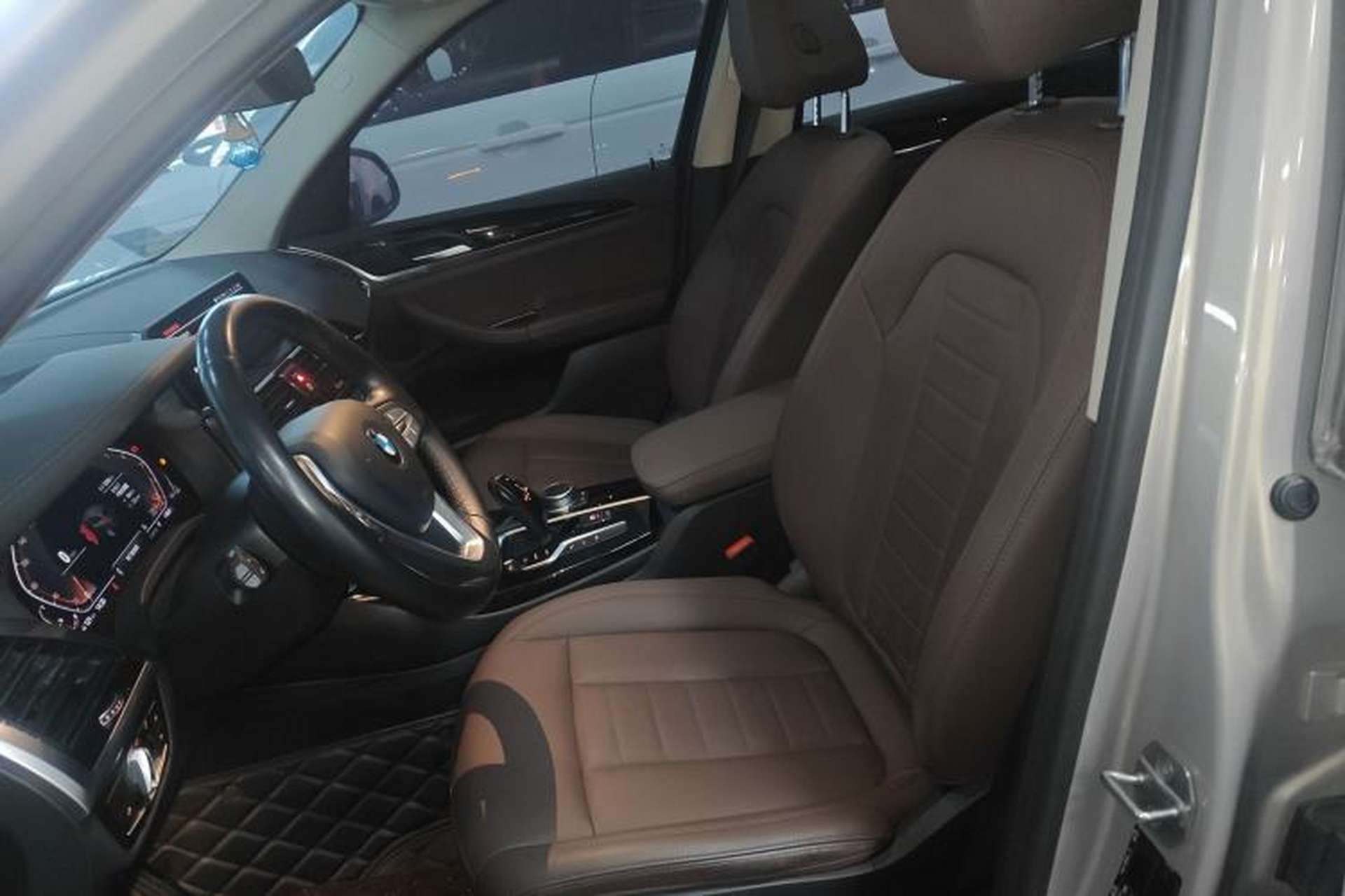 Used BMW X3 2020 xDrive25i Luxury Package Left Front Seat