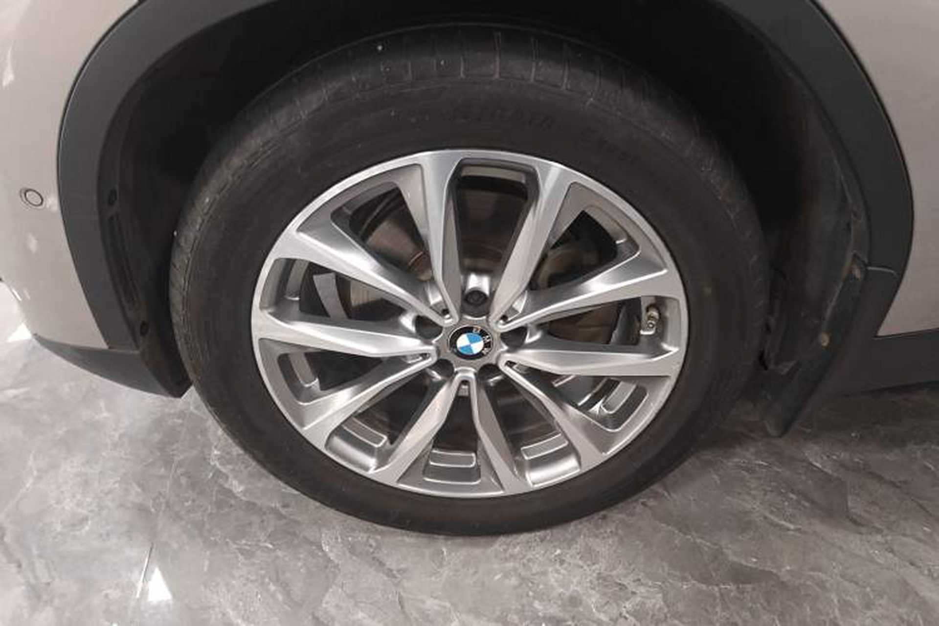 Used BMW X3 2020 xDrive25i Luxury Package Left Front Wheel Hub