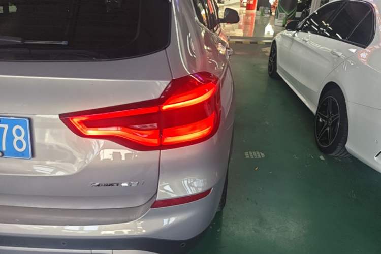 Used BMW X3 2020 xDrive28i Luxury Package Right Rear Taillight