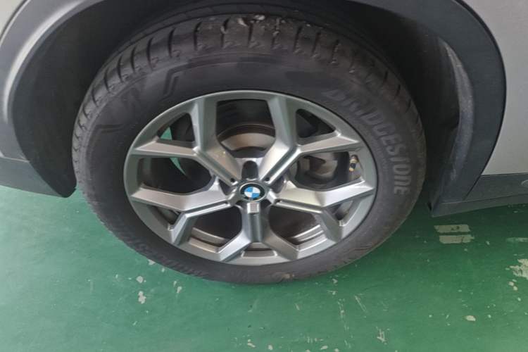 Used BMW X3 2020 xDrive28i Luxury Package Right Rear Wheel Hub