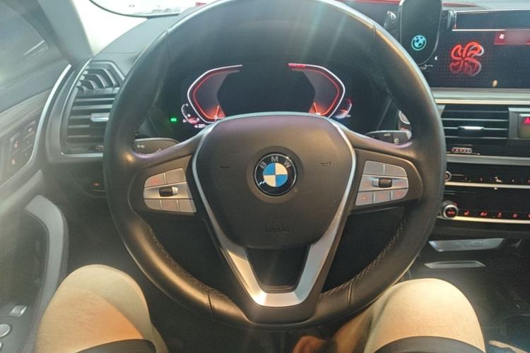 Used BMW X3 2020 xDrive28i Luxury Package Steering Wheel