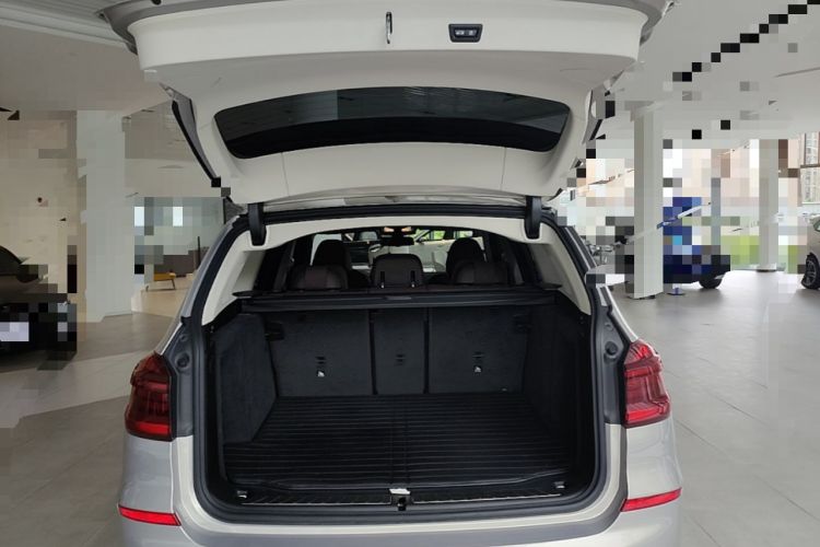 Used BMW X3 2020 xDrive28i Luxury Package Trunk