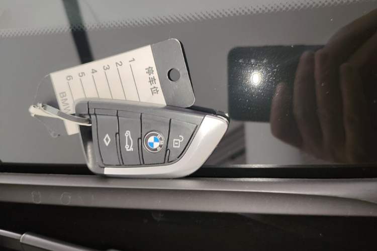 Used BMW X3 2020 xDrive28i Luxury Package Vehicle Key