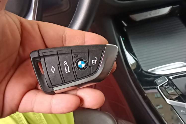 Used BMW X3 2020 xDrive28i Luxury Package Vehicle Key
